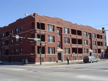 5901 S Michigan Ave 1-2 Beds Apartment for Rent Photo Gallery 1